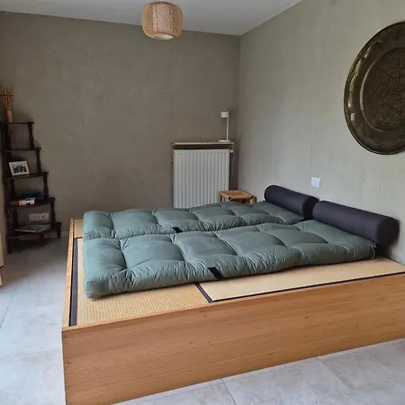 Met Futon Bed & Breakfast Ostend